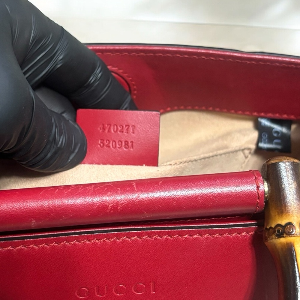 Red GUCCI Mini Bamboo Nymphaea Satchel - Picture 15 of 16